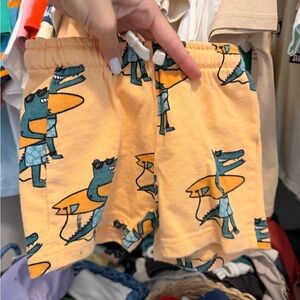 Zara boys 3/4t ' Orange Crocodile Print Shorts